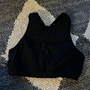 Chestee  black bra with mesh in the middle size 6